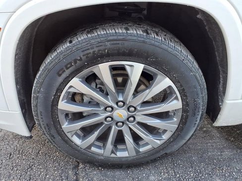 Certified 2023 Chevrolet Traverse Premier image 34