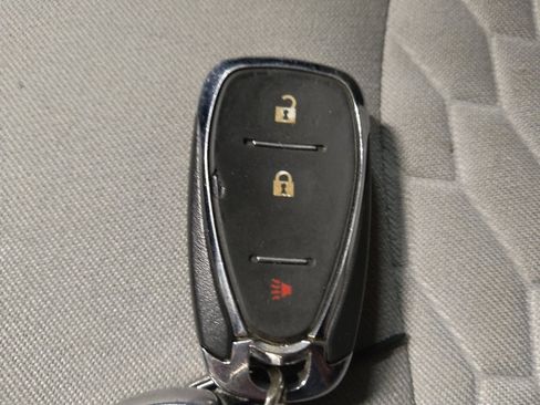 Used 2020 Chevrolet Equinox LS w/ LS Convenience Package FWD image 32