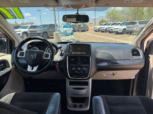 Used 2017 Dodge Grand Caravan SE w/ Power Window Group FWD image 20