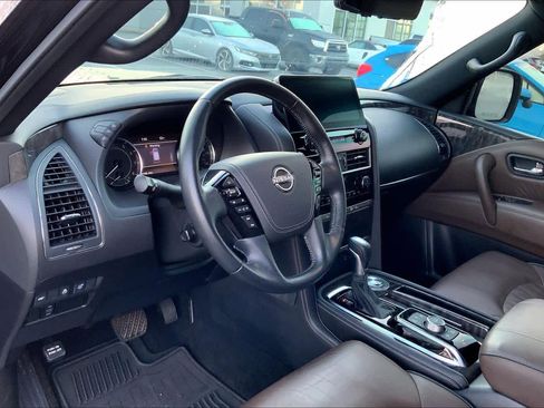 Used 2022 Nissan Armada Platinum w/ Captain's Chairs Package image 17