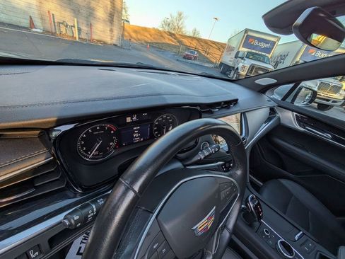 Used 2024 Cadillac XT5 Premium Luxury image 14
