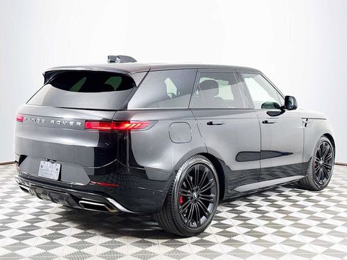 Used 2024 Land Rover Range Rover Sport Dynamic SE AWD/4WD image 5