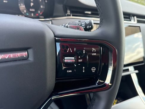 New 2025 Land Rover Range Rover Evoque Dynamic SE image 22