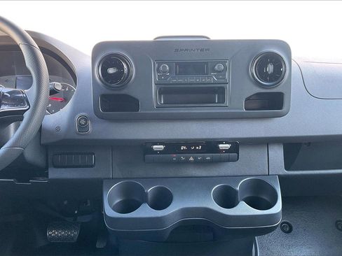 New 2025 Mercedes-Benz Sprinter 2500 image 6