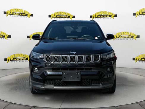 Used 2024 Jeep Compass Latitude AWD/4WD image 8