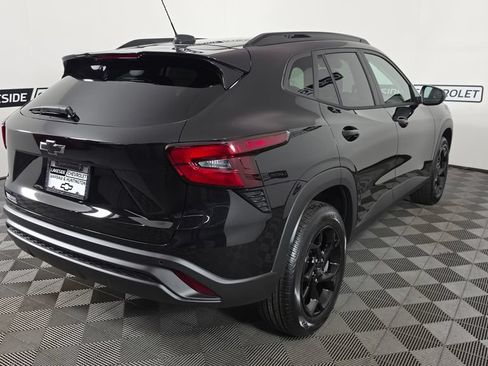 New 2026 Chevrolet Trax LT w/ Driver Confidence Package FWD image 6