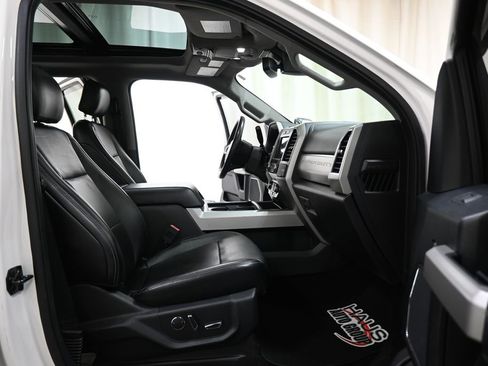 Used 2019 Ford F250 Lariat w/ Lariat Ultimate Package image 12