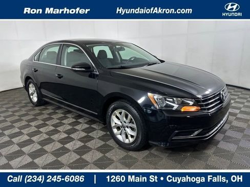 Used 2016 Volkswagen Passat 1.8T S image 1