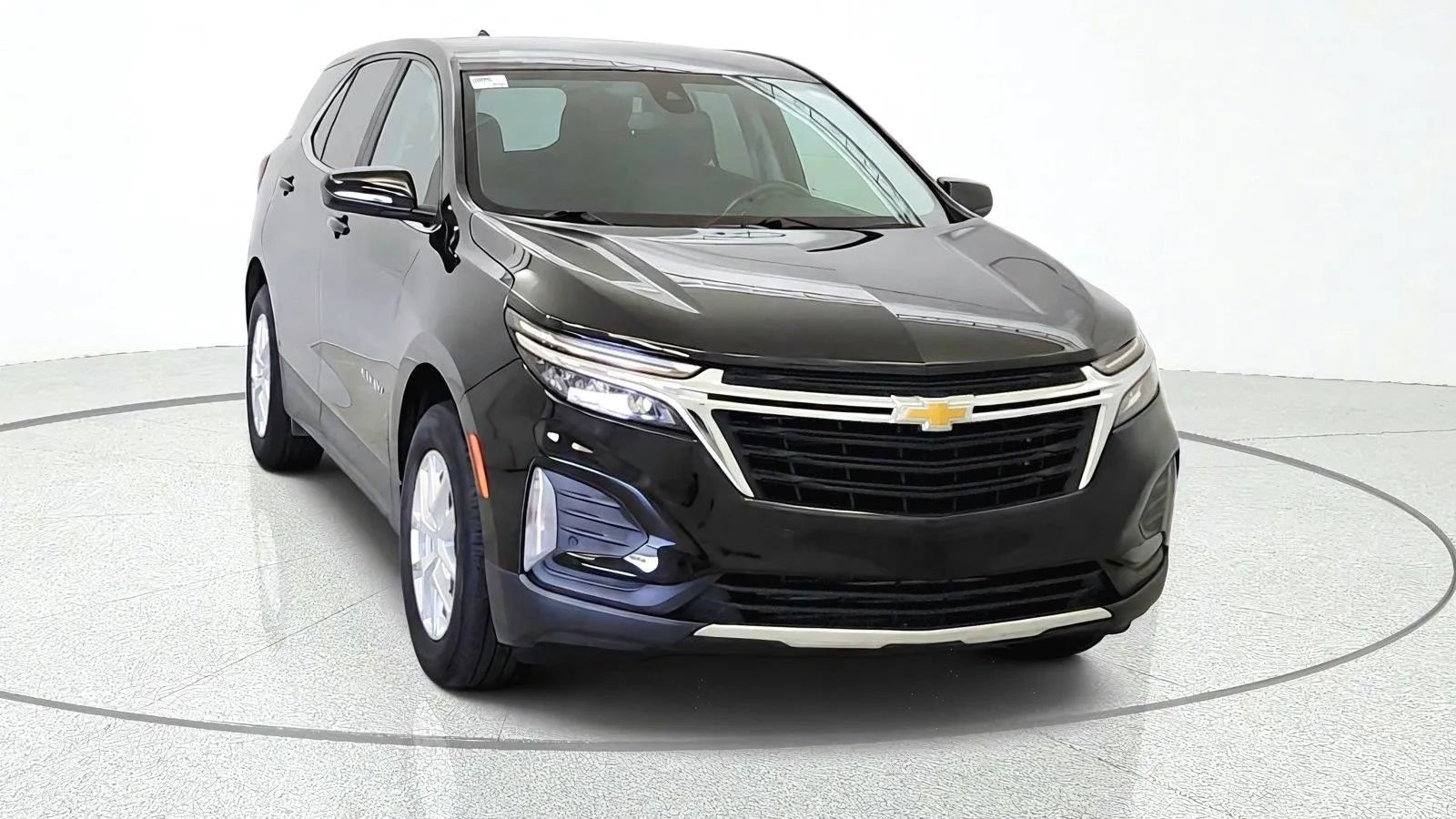 Used 2022 Chevrolet Equinox LT AWD/4WD image 2