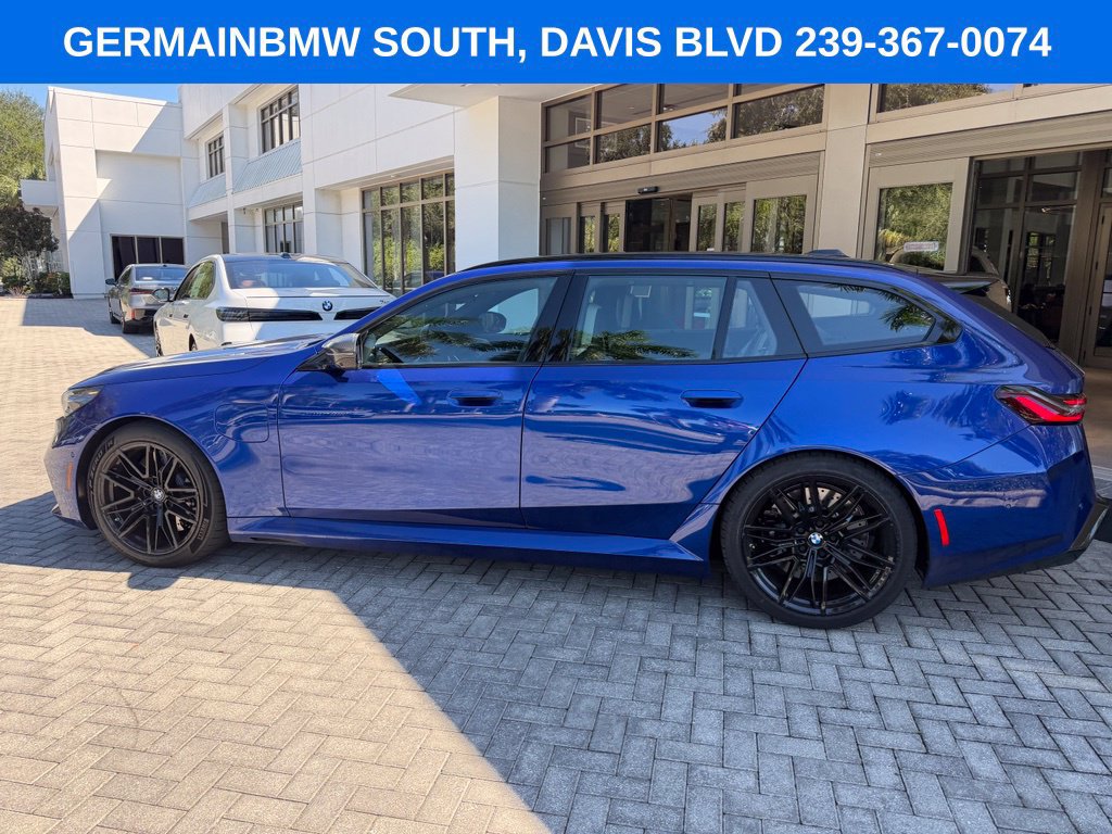 Used 2026 BMW M5 Touring w/ M Driver's Package AWD/4WD image 18