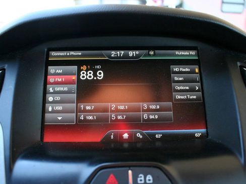 Used 2014 Ford Focus SE w/ Equipment Group 201A FWD image 20