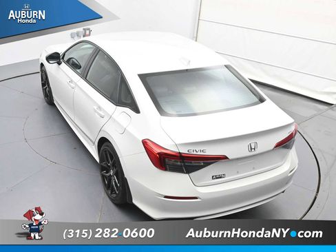 Used 2024 Honda Civic Sport image 27