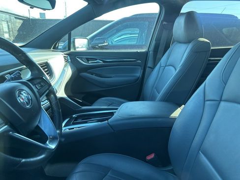 Used 2022 Buick Enclave Premium w/ Surround and Sites Package image 8