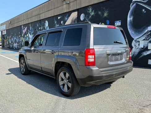 Used 2015 Jeep Patriot High Altitude FWD image 16