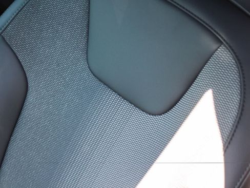Used 2025 Kia Niro EX FWD image 33