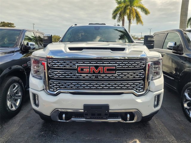 Used 2023 GMC Sierra 2500 Denali w/ Denali Ultimate Package AWD/4WD image 2