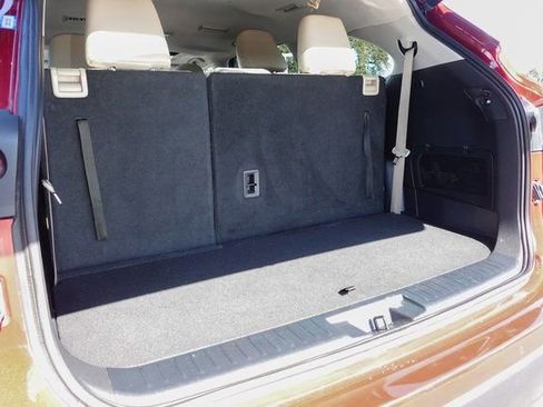 Used 2022 Toyota Highlander Limited image 32