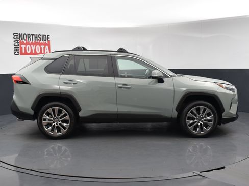 Used 2023 Toyota RAV4 XLE Premium AWD/4WD image 5
