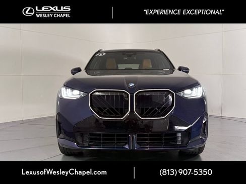 Used 2025 BMW X3 xDrive30i w/ Premium Package AWD/4WD image 3