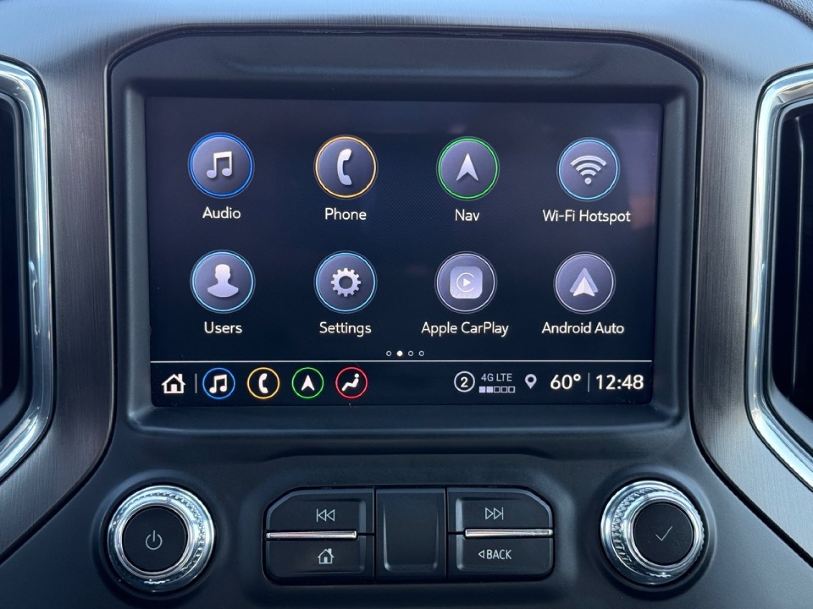 Used 2022 GMC Sierra 2500 AT4 w/ AT4 Preferred Package AWD/4WD image 14
