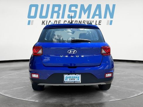 Used 2025 Hyundai Venue SEL FWD image 5
