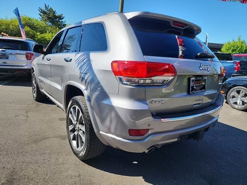 Used 2017 Jeep Grand Cherokee Overland AWD/4WD image 2