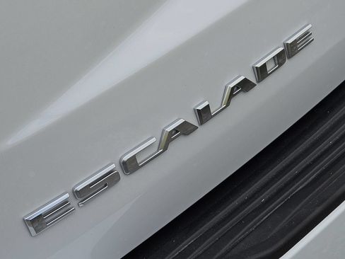 Certified 2026 Cadillac Escalade Sport AWD/4WD image 14