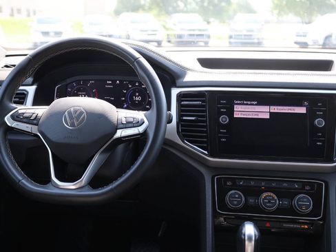 Used 2022 Volkswagen Atlas SE AWD/4WD image 25