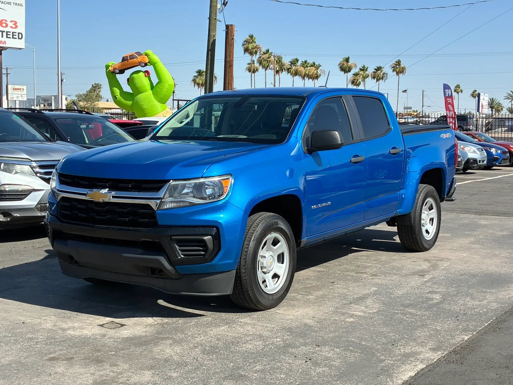 Used 2021 Chevrolet Colorado W/T w/ WT Convenience Package AWD/4WD image 2