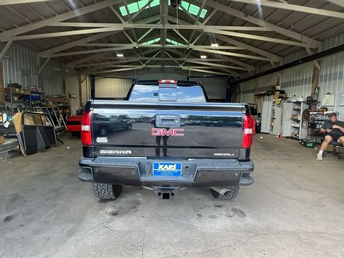 Used 2015 GMC Sierra 2500 Denali AWD/4WD image 5