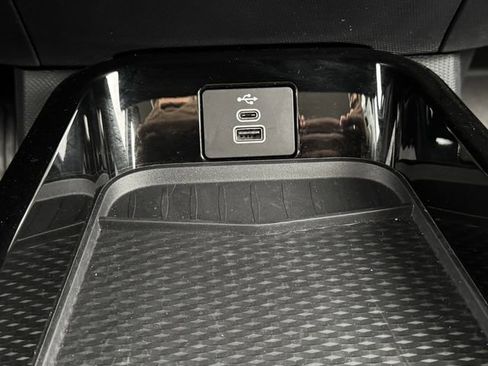 Used 2025 Ford Mustang Mach-E Premium AWD/4WD image 15