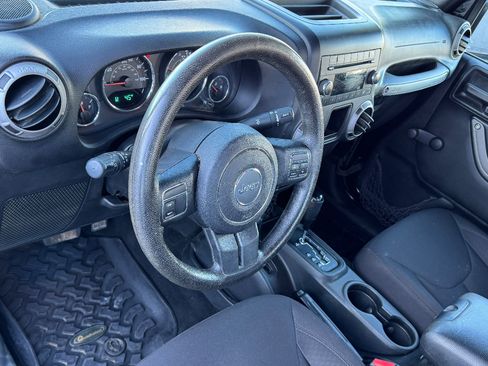 Used 2017 Jeep Wrangler Sport image 10