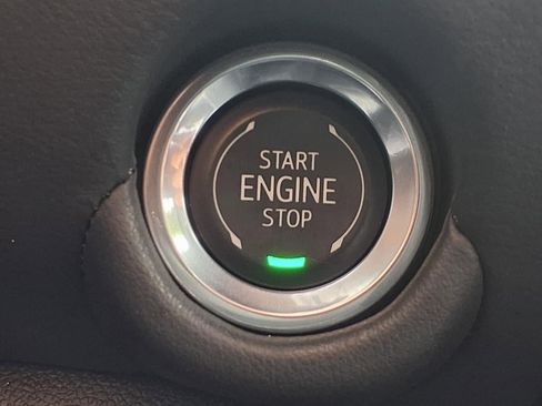 Used 2025 Chevrolet Tahoe LT AWD/4WD image 9