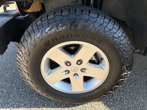 Used 2012 Jeep Wrangler Sport image 11