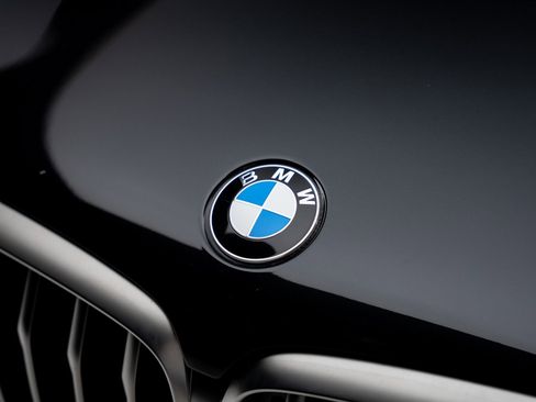 Used 2023 BMW X5 M50i w/ Executive Package image 12