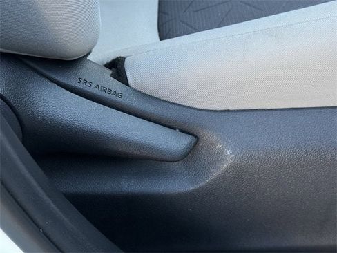 Used 2020 Toyota RAV4 XLE image 28