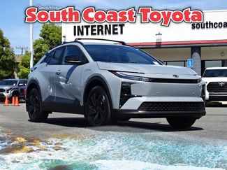 New 2026 Toyota C-HR AWD/4WD video 1
