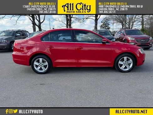 Used 2012 Volkswagen Jetta TDI FWD image 8