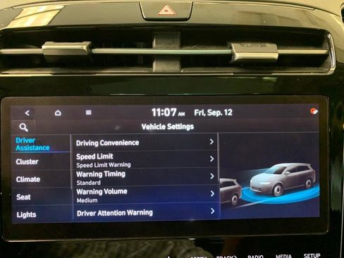 Used 2022 Hyundai Tucson Limited w/ Cargo Package image 28