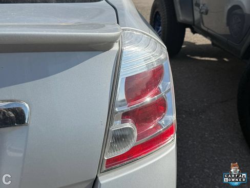 Used 2012 Nissan Sentra 2.0 FWD image 7