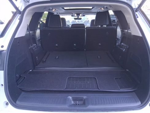 Certified 2026 INFINITI QX60 Luxe w/ Cargo Package AWD/4WD image 33