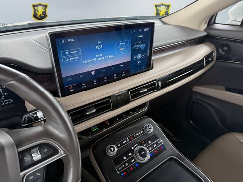 Used 2021 Lincoln Nautilus Reserve FWD image 14