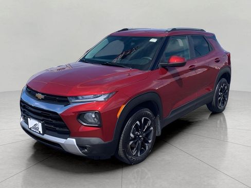 Used 2022 Chevrolet TrailBlazer LT AWD/4WD image 4