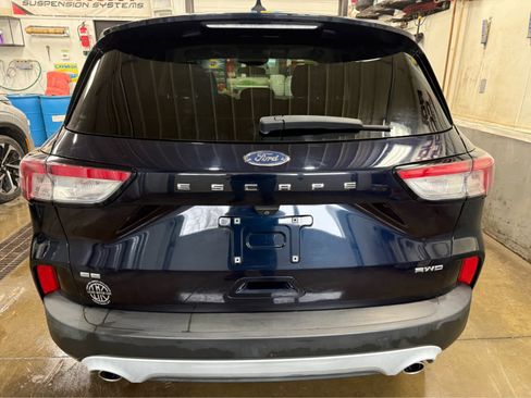 Used 2021 Ford Escape SE w/ Cold Weather Package AWD/4WD image 5