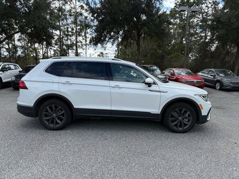 Used 2023 Volkswagen Tiguan SE image 5