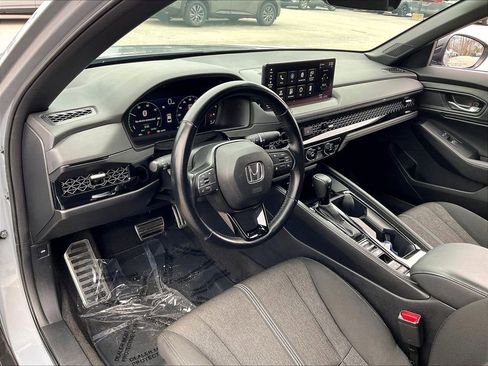 Used 2024 Honda Accord Sport image 8