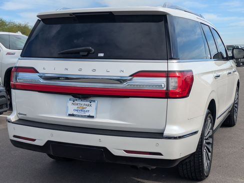 Used 2018 Lincoln Navigator Reserve w/ Technology Package image 3