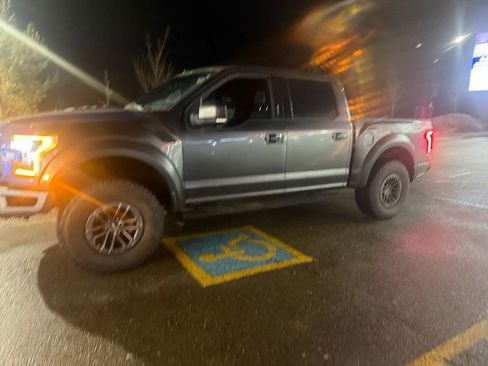 Used 2019 Ford F150 Raptor w/ Equipment Group 802A Luxury AWD/4WD image 4