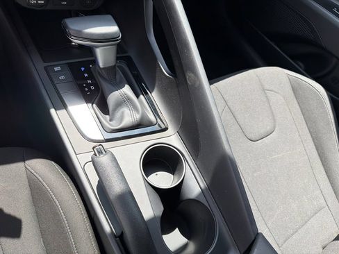 Certified 2025 Hyundai Elantra Sport FWD image 33
