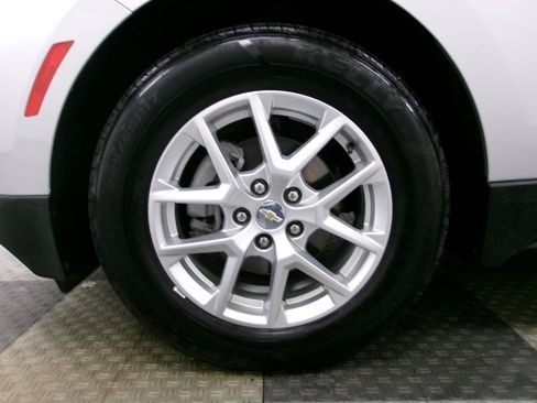 Used 2022 Chevrolet Equinox LS w/ LS Convenience Package FWD image 16